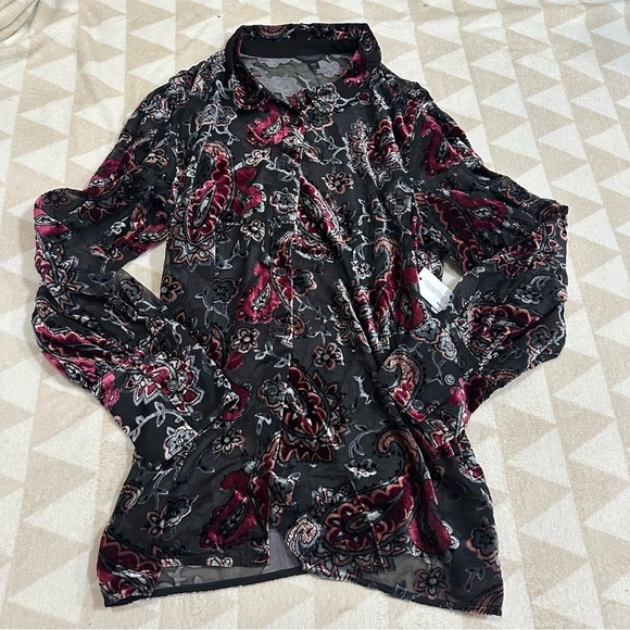 GUESS
Women's Regal Paisley-Embroidered Button-Front Top - Picture 1 of 6